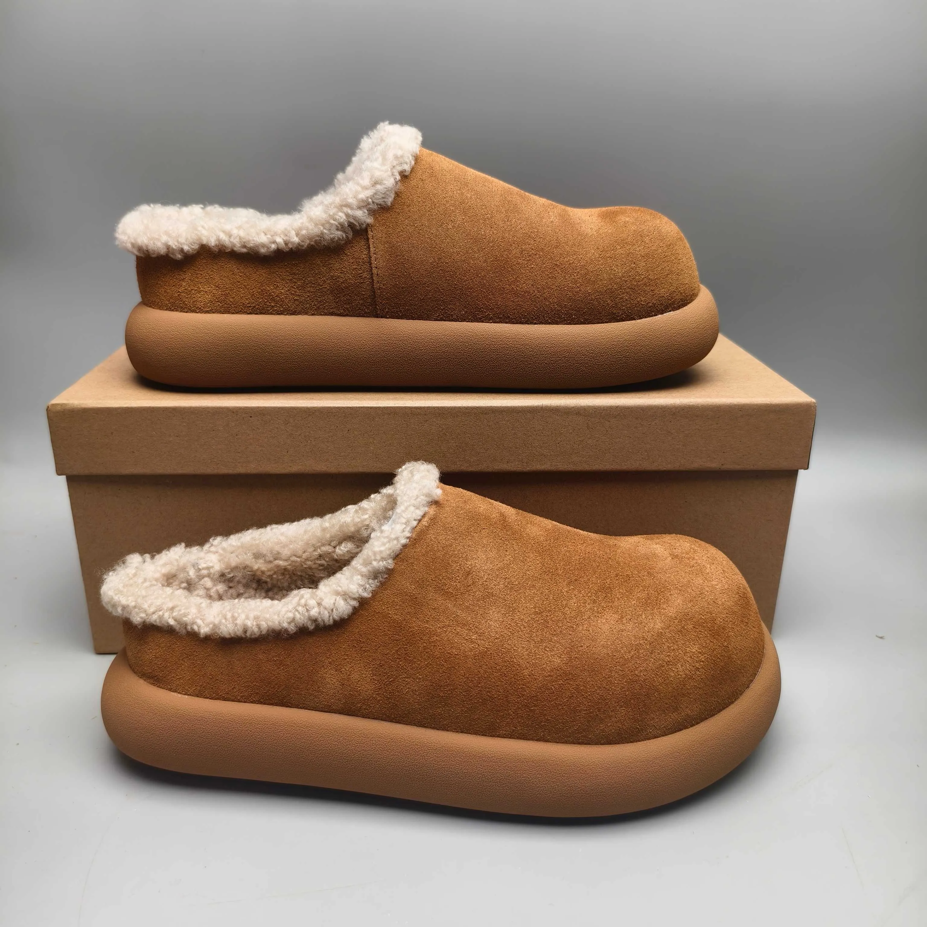 💰480 UGG sheepskin all-in-one snow boots 6088 UGG sheepskin all-in-one snow boots slip-on home shoes potato thick-soled women's shoes color: maroon antelope brown sand chocolate matching code: 35-40